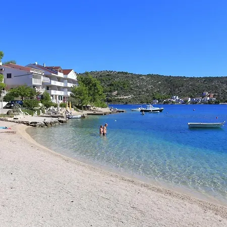 And By The Sea - 3097 Rogoznica (Sibenik-Knin)