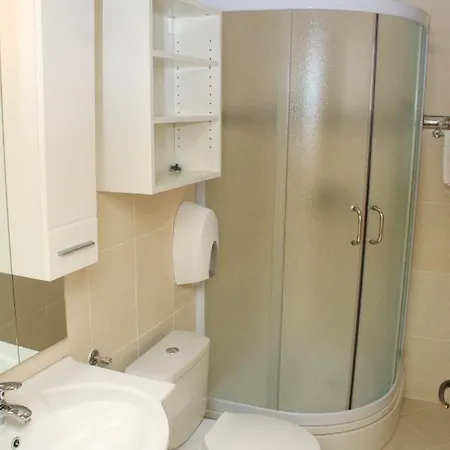 And By The Sea - 3097 3* Rogoznica (Sibenik-Knin)