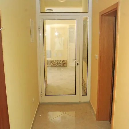 And By The Sea - 3097 3* Rogoznica (Sibenik-Knin)