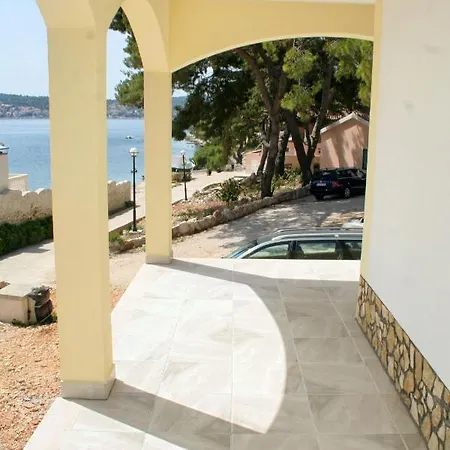 And By The Sea - 3097 Rogoznica (Sibenik-Knin)