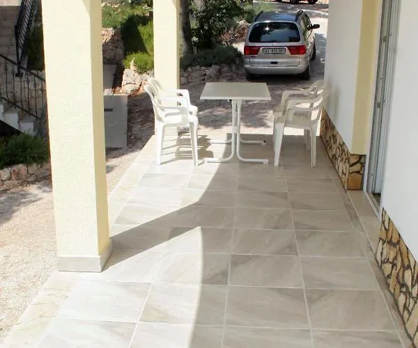 And By The Sea - 3097 Πανσιόν Rogoznica (Sibenik-Knin)