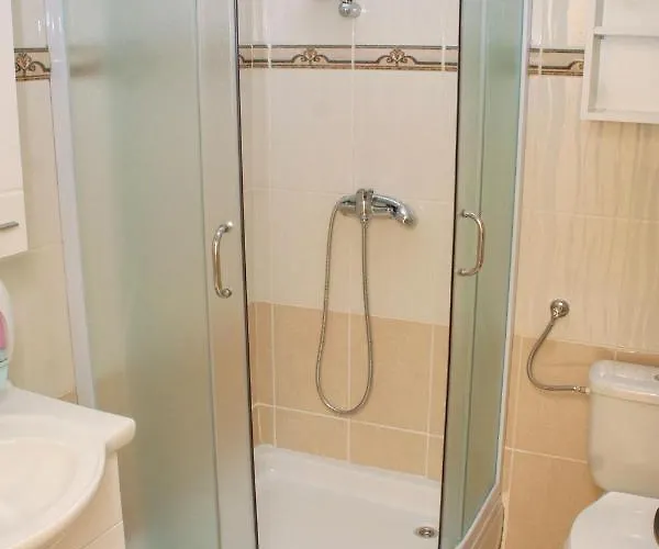 Konukevi And By The Sea - 3097 Rogoznica (Sibenik-Knin)