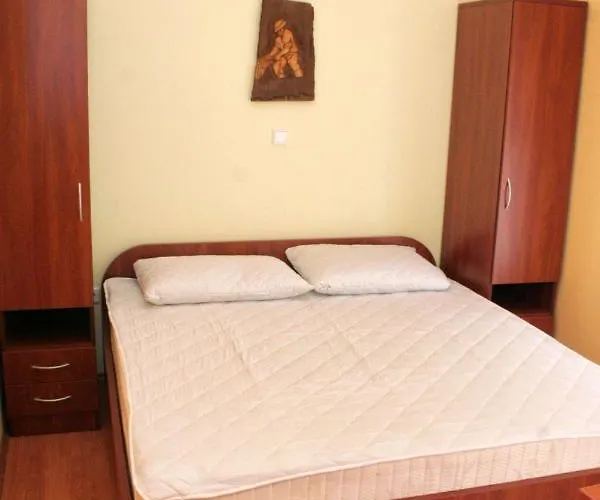 And By The Sea - 3097 Rogoznica (Sibenik-Knin)