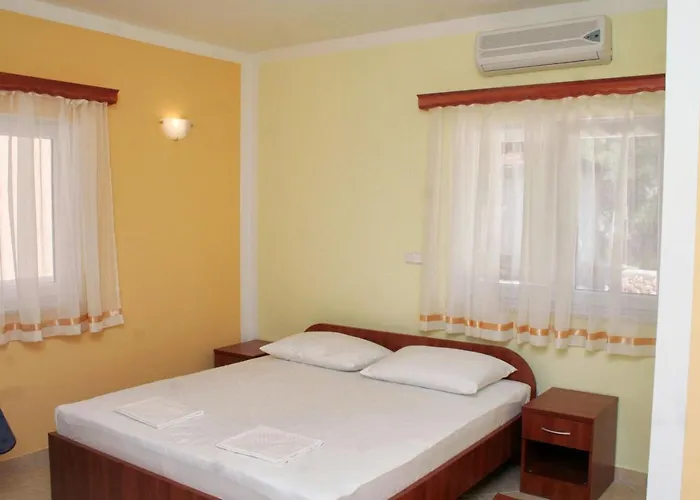 And By The Sea - 3097 Guest house