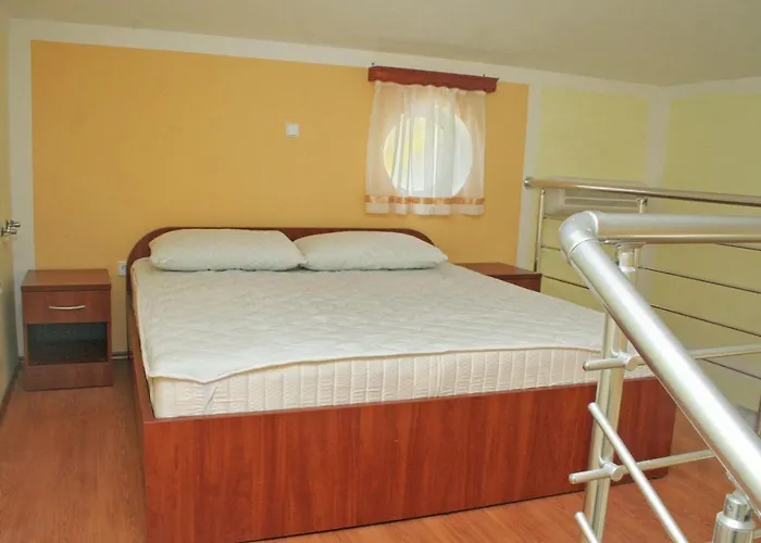 And By The Sea - 3097 Guest house